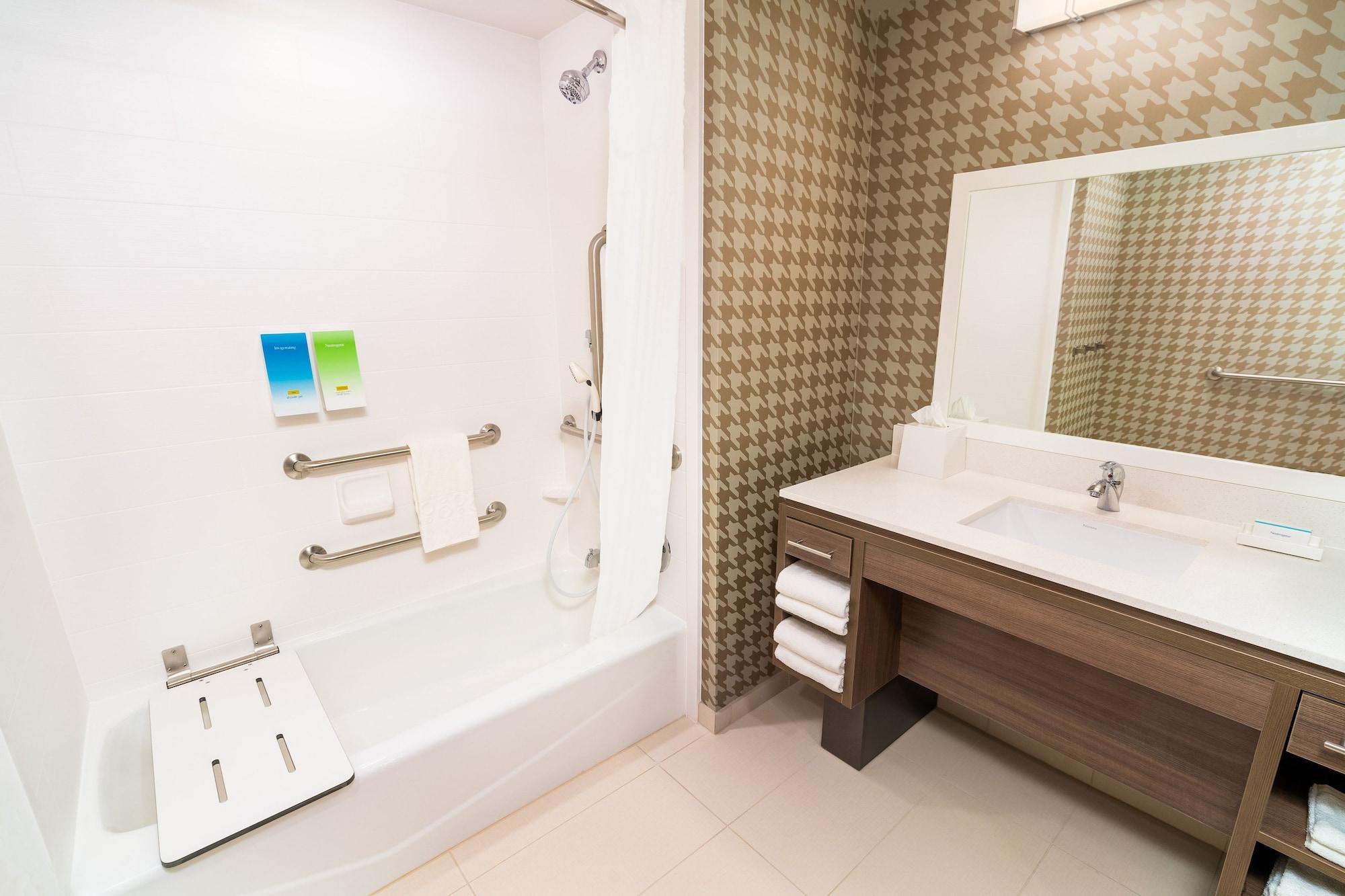 Home2 Suites Bakersfield Bagian luar foto